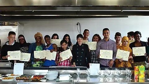 Participants en el curs Operacions bàsiques de cuina i cambrer-a