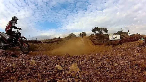 Motocros Montgay portada