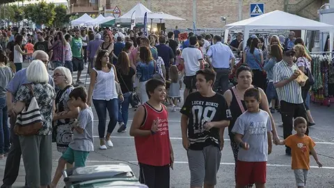 El públic va gaudir del Mercat d'Estiu i la Mostra de Cervesa Artesana