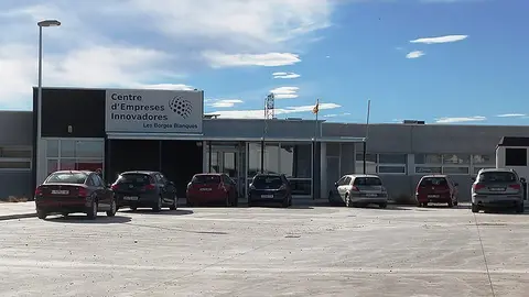 La façana del CEI de les Borges Blanques inteior