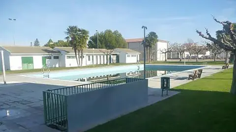 Imatge de les instal·lacions de les Piscines Municipals del Palau d'Anglesola