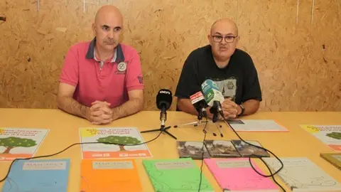 L'alcalde de Bell-lloc Carles Palau i Josep M. Cabau