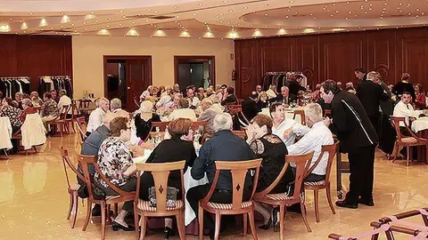 Dinar de germanor de la Diada de la Gent Gran a Golmés