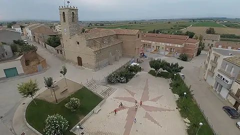 Imatge de la plaça de l'Església de Sidamon