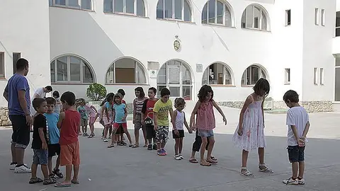 Pati de l'escola Francesc Arenes de Golmés