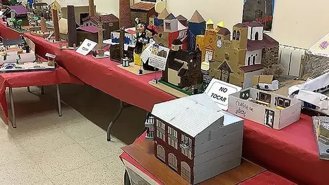 Exposició de les maquestes confeccionades pels escolars