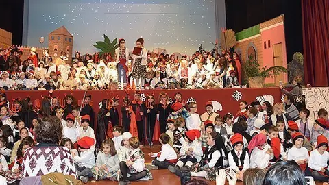 Els nens i nenes de l&#39;escola Arnau Berenguer del Plau d&#39;Anglesola