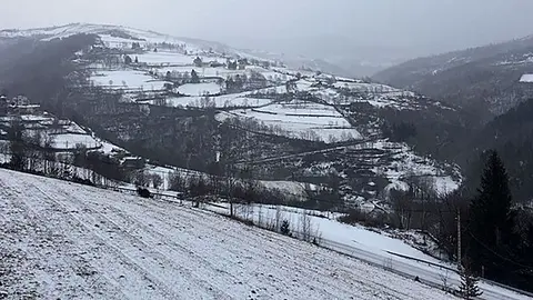 Imatge de les nevades del cap de setmana a les comarques del Pirineu ©Viurealspirineus