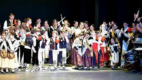 Pubilles i hereus participants en la Trobada d'Alpicat