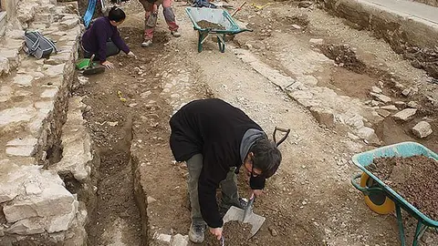 Tàrrega documenta les restes de l'antiga muralla medieval  1 portada