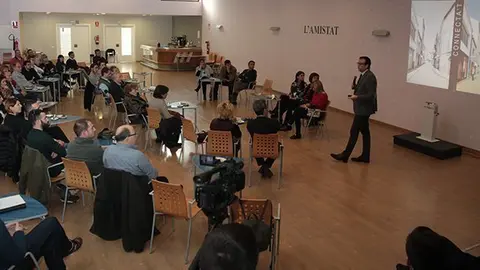 Xerrada de Marc Solsona als comerciants del centre de la ciutat Portada