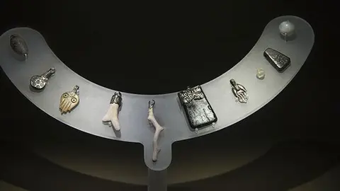 Peces recuperades a la necr‗poli Les Roquetes i exposades al Museu Comarcal de l'Urgell portada