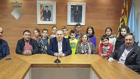 Visita escolars ajuntament de Golmés portada