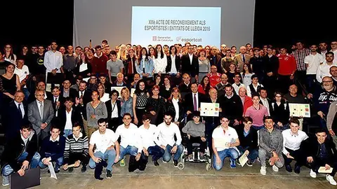 Esportistes i entitats guardonats en l'acte a les Borges Blanques