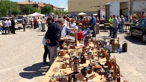 Primer mercat d'Antiquaris i Brocanters de Mollerussa