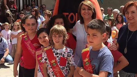 Aitona presenta en Tolí, el nou gegantó de la vila 2 portada