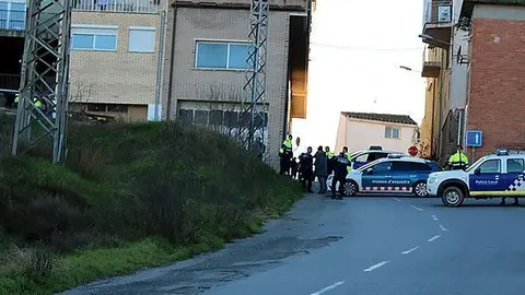 Imatge del punt del carrer Cavalleria de les Borges Blanques on ha resultat atropellat un nen. Imatge del 8 de febrer del 2017. (Horitzontal)