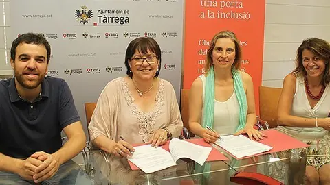 Signatura de l&#39;acord entre l&#39;Ajuntament de Tàrrega i Apropa Cultura