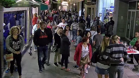 El comerç de Mollerussa inaugura les rebaixes amb l'open Night