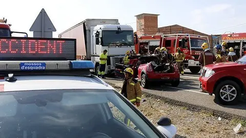 Imatge dels dos vehicles implicats en l'accident