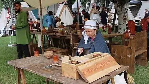 Mostra d'oficis antics en el marc de la Festa Harpia de Balaguer