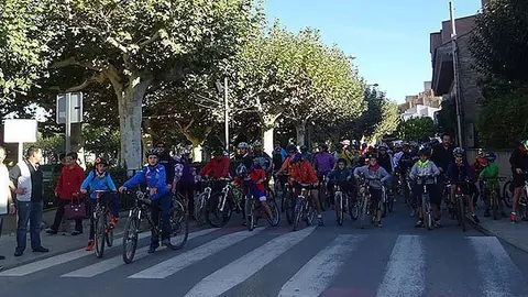 Més de 200 participants al Dia de la Bicicleta 2017 a les Borges Blanques 1 portada