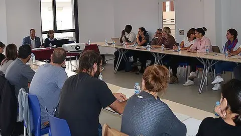 Mollerussa Enganxa't i continua portada