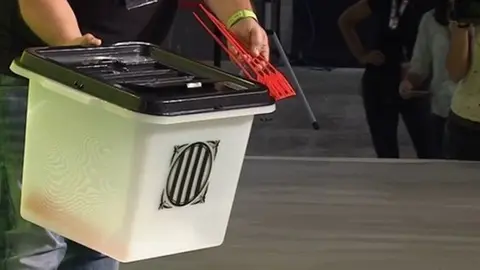 Les urnes que s'han presentat pel Referèndum de l'1 d'octubre