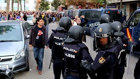 La Policia carrega a Cappont de Lleida