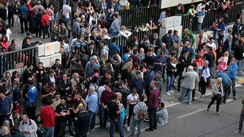 Tre millos de participants al Referèndum