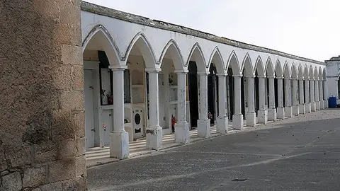 imatge de les instal·lacions actuals del cementiri del Palau d'Anglesola