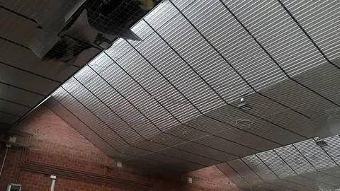 Imatge de la coberta del Pavelló Poliesportiu de Bellvís