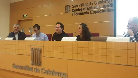Intervenció dels tècnics mollerussencs en la ornada de Prevenció i Mediació comunitària