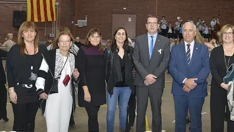 L'alcalde de Bellvis i el president del Consell Comarcal en la festa de les dones