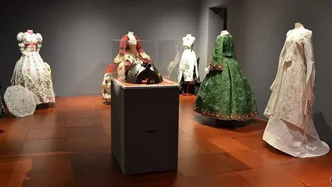 Vestits exposats a Saragossa