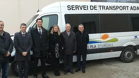 Acte de lliurament de la nova furgoneta al Consell Comarcal del Pla d'Urgell