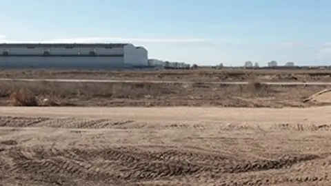 Imatge de les obres al costat de la planta de Logikfred