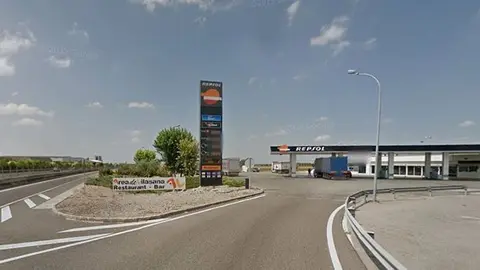 La benzinera en la qual es va produir l'atracament a Vila-sana Interior