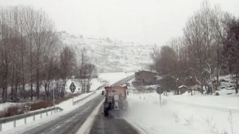 Ús obligatori de cadenes en 25 trams de carreteres de la demarcació de Lleida