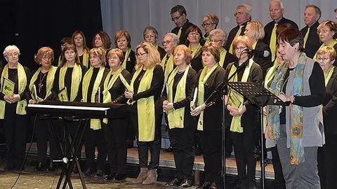 La Coral de Miralcamp al Teatre L'Amistat de Mollerussa