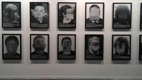 L'obra de Santiago Sierra retirada de la fira ARCO