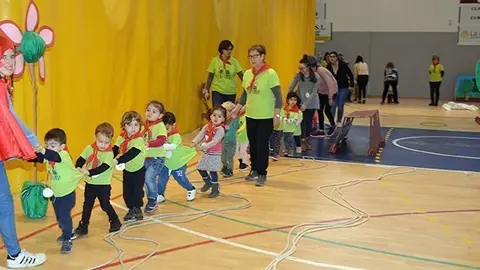 Les escoles bressol durant l'activitat de contes populars