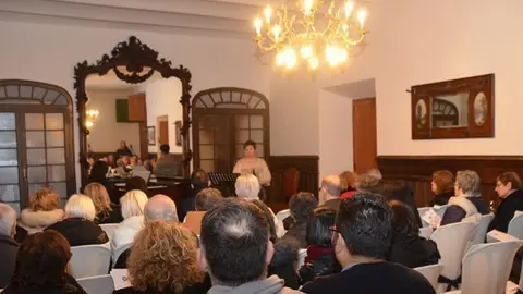 La sala dels mirlls al Castell del Remei 1