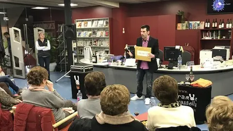 Nit de màgia a la Biblioteca Joan Duch de Juneda