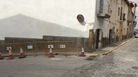 Tot a punt per començar la renovació del carrer la Placeta de les Borges