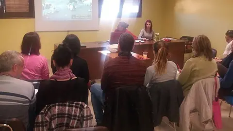 Bàrbara Celada i Anna Carbonell en  la Jornada de protecció i dret animal al Poal