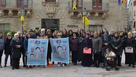 Concentració a la plaça Major de Cervera per al Dia Internacional de la Dona