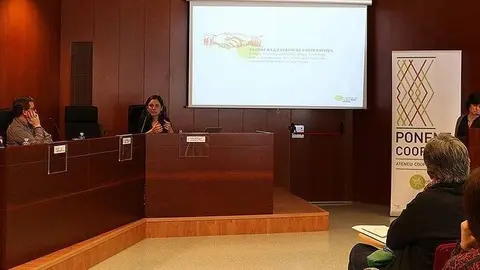 Participants en la prsentació del projecte Ponent Coopera, l'Ateneu Cooperatiu de les terres de Lleida Portada