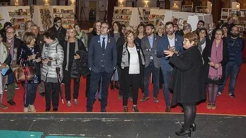 Participants en l'acte inaugural del Saló del LLibre Infantil i Juvenil de Catalunya