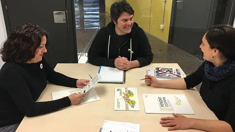 D’esquerra a dreta, Ester Guarné, Josep Manuel Busqueta i Anna Maria Capdevila